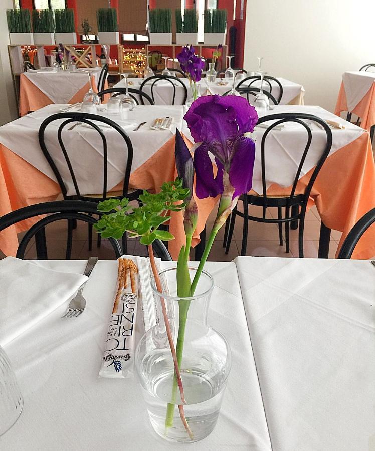 Hotel Prato Verde Polinago Bagian luar foto